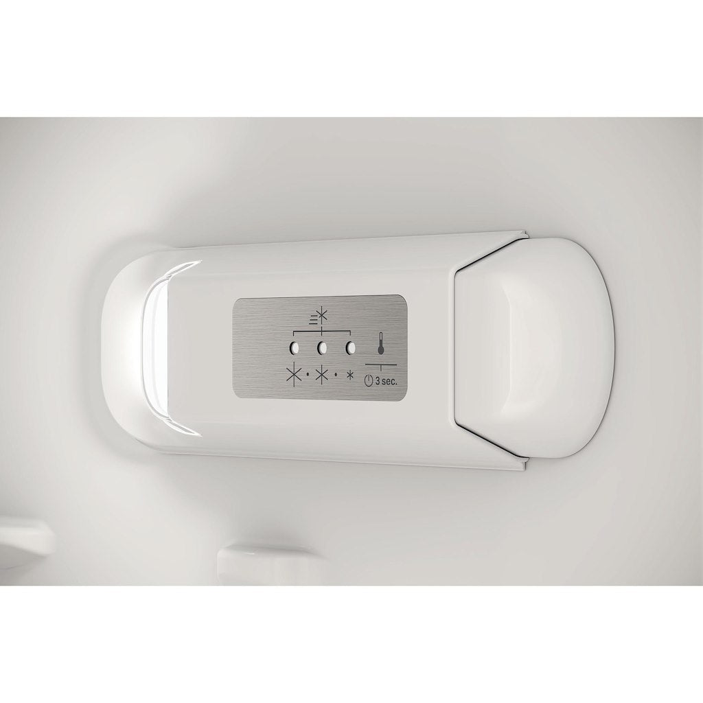 Hotpoint HTSD18A011A1 Integrated Fridge